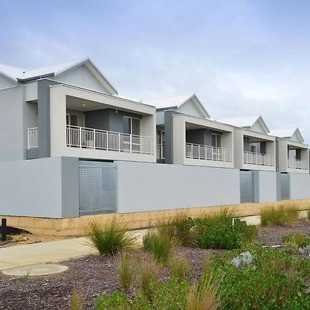 Clarkson Modern Luxury 1 Bedroom Apartment - Walk To The Shops! Free Wifi מראה חיצוני תמונה
